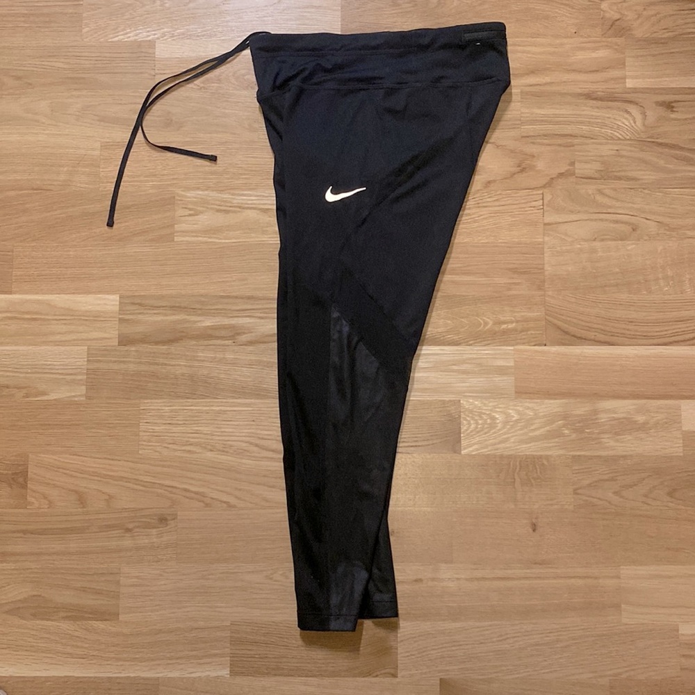 NIKE | S | Womens dri-fit workout 3/4 leggings - Picture 4 of 6
